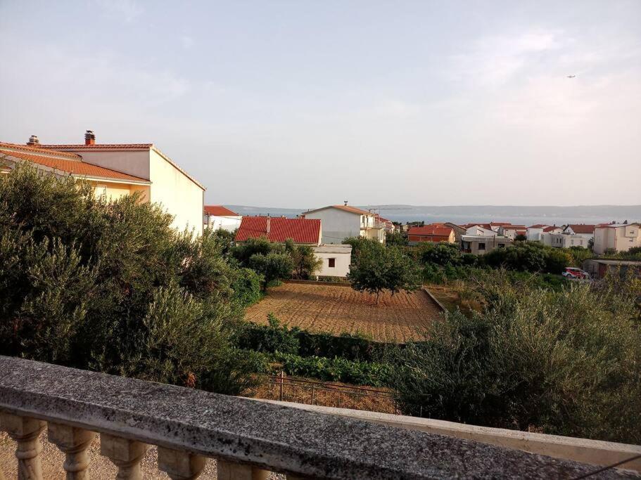 Obiteljski Stan Kastel Luksic Appartement Kaštela Buitenkant foto